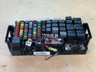 2006-2007 Hummer H3 Engine Junction Block Fuse Box Module Assembly Oem 15844336 Used. Price: $275.50.